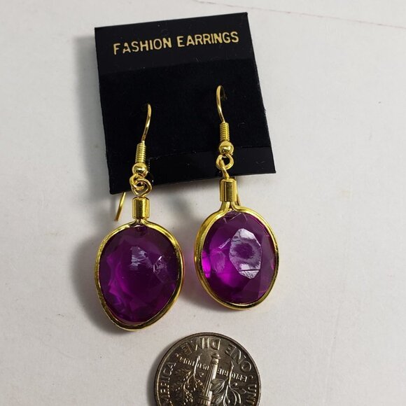 Elegant Purple Gem 1.5" Drop Earrings Gold Tone Oval Dangle Lightweight Jewelry - Picture 7 of 8